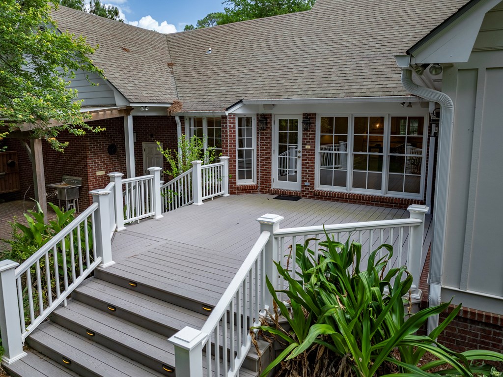 11 Fairway Drive