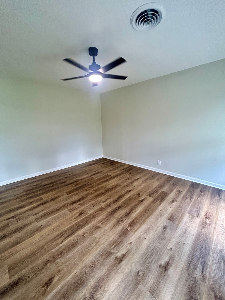 1901 Melba Dr