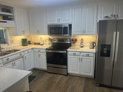 Tiny photo for 2409 N Park Ave, Tifton, GA 31794 (MLS # 143173)