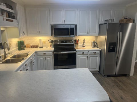 Tiny photo for 2409 N Park Ave, Tifton, GA 31794 (MLS # 143173)