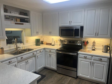 Tiny photo for 2409 N Park Ave, Tifton, GA 31794 (MLS # 143173)