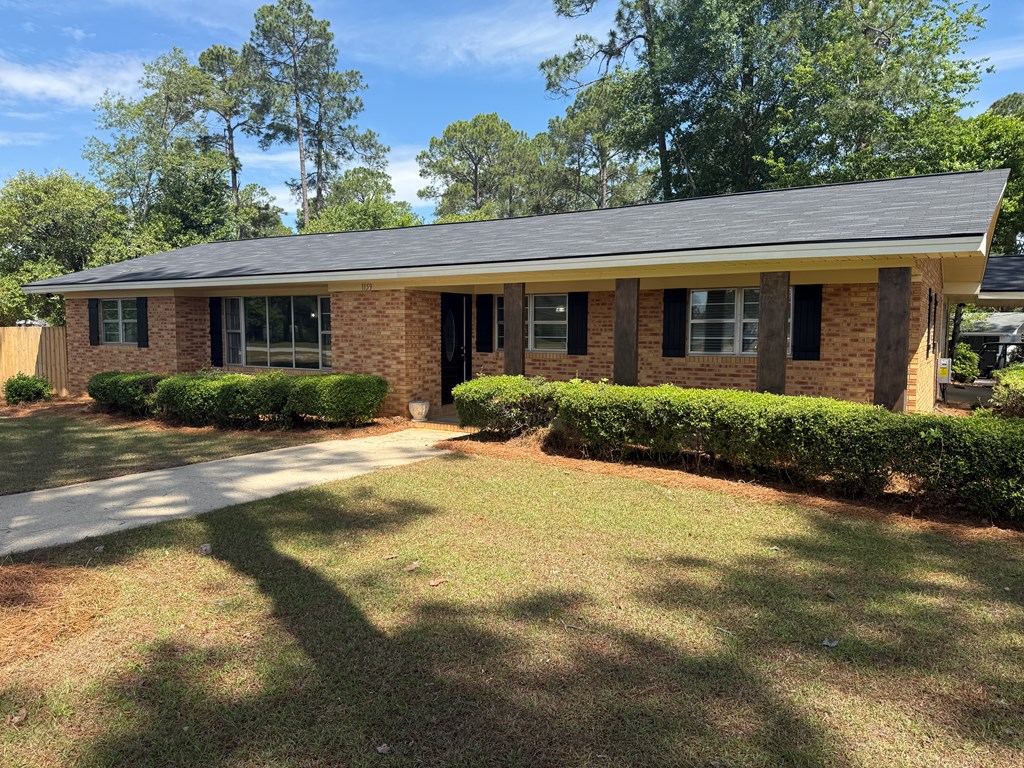 1159 W Roanoke Ext