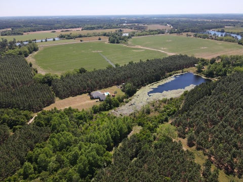Tiny photo for 668 Ten Mile Rd, Fitzgerald, GA 31750 (MLS # 142583)
