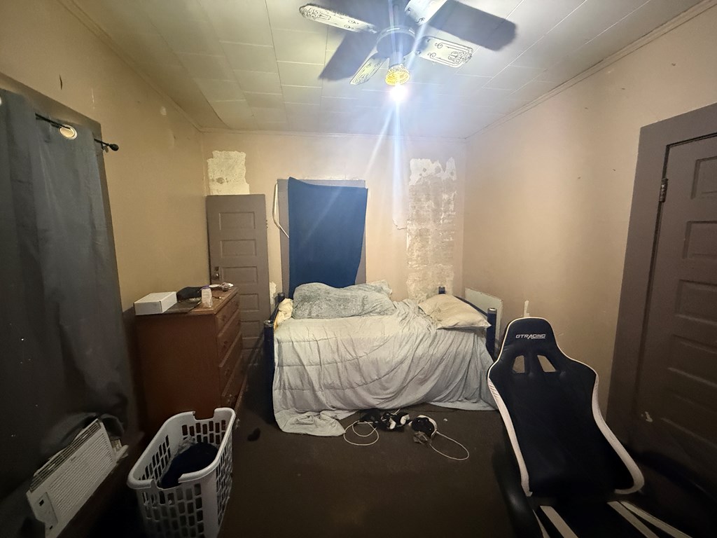 309 W Cypress Street