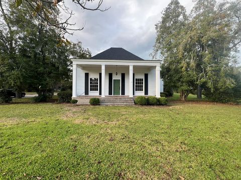 Photo of 709 W Fourth St, Ocilla, GA 31774 (MLS # 138975) Photo of 709 W Fourth St, Ocilla, GA 31774 (MLS # 138975)