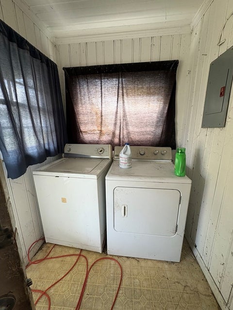 Tiny photo for 606 S Apricot St, Ocilla, GA 31774 (MLS # 142607)