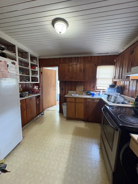 Tiny photo for 606 S Apricot St, Ocilla, GA 31774 (MLS # 142607)