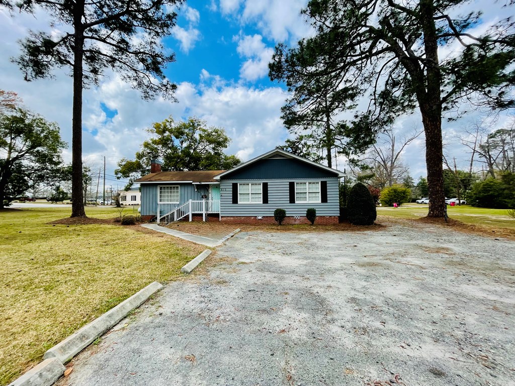 810 N Tift Ave.