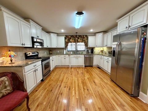 Tiny photo for 2605 Murray Ave, Tifton, GA 31794 (MLS # 141305)