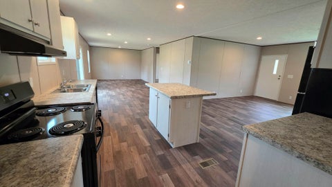 Tiny photo for 106 Greer Circle, Fitzgerald, GA 31750 (MLS # 142956)