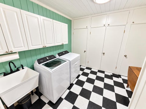 Tiny photo for 1015 Forrest Ave, Tifton, GA 31794 (MLS # 143242)