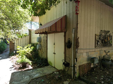 Tiny photo for 1402 Old Ocilla Rd, Tifton, GA 31794 (MLS # 143219)