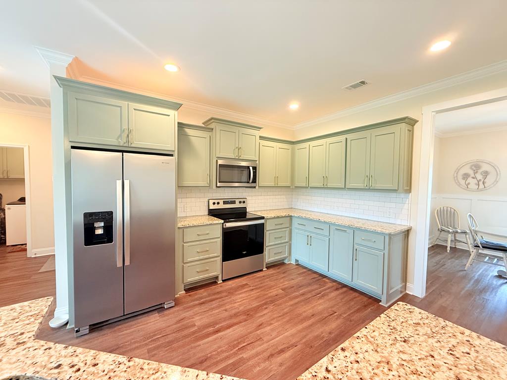 13 Willow Way