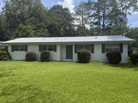 Photo of 107 Lobingier Avenue, Fitzgerald, GA 31750 (MLS # 142850)