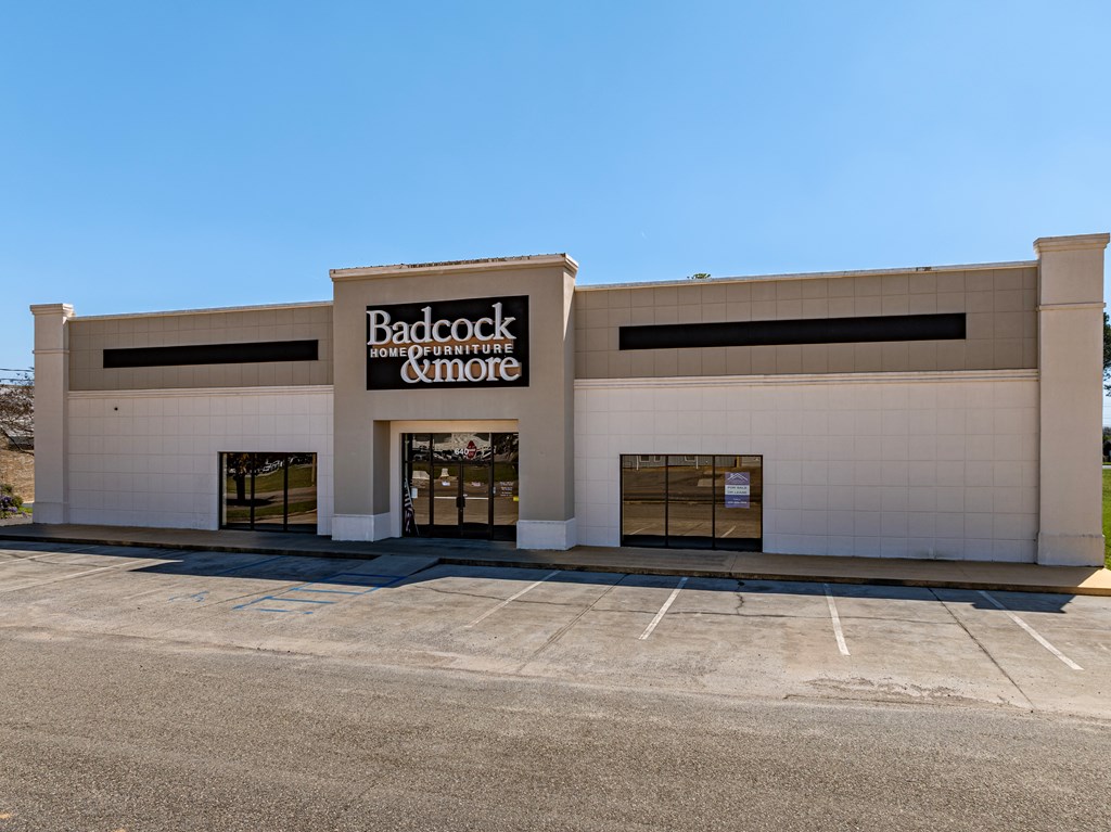 640 E Washington Avenue