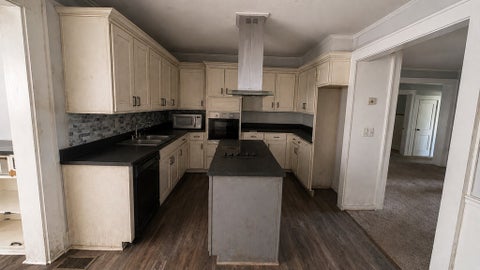 Tiny photo for 706 S Dogwood Drive, Nashville, GA 31639 (MLS # 142865)