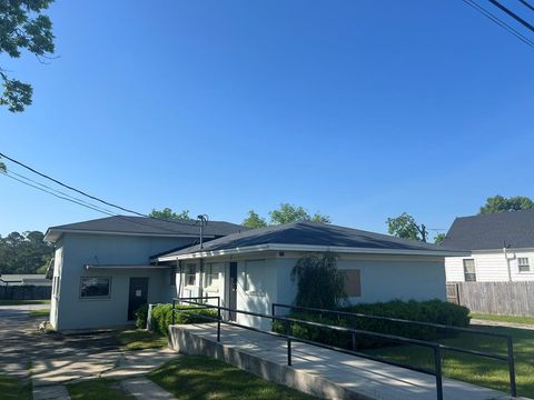 Photo of 372 E College Ave, Ashburn, GA 31714 (MLS # 138919)