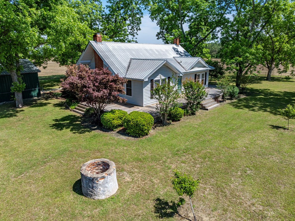 1975 Russell Smith Road