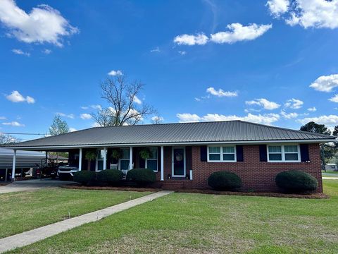 Photo of 41 W Collins Street, Sycamore, GA 31790 (MLS # 142428)