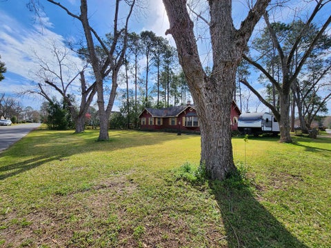 Tiny photo for 410 W Henderson St, Ocilla, GA 31774 (MLS # 143069)