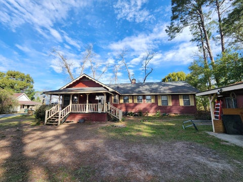 Tiny photo for 410 W Henderson St, Ocilla, GA 31774 (MLS # 143069)