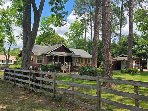 Tiny photo for 410 W Henderson St, Ocilla, GA 31774 (MLS # 143069)
