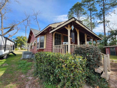 Tiny photo for 410 W Henderson St, Ocilla, GA 31774 (MLS # 143069)