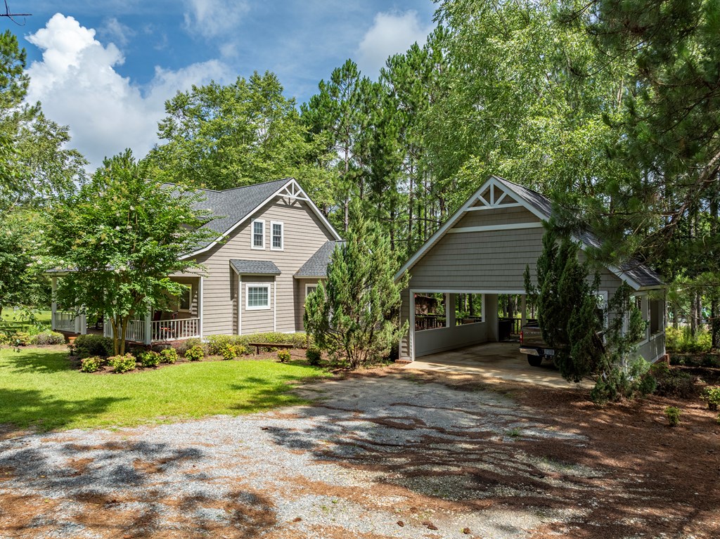 523 Ten Mile Rd