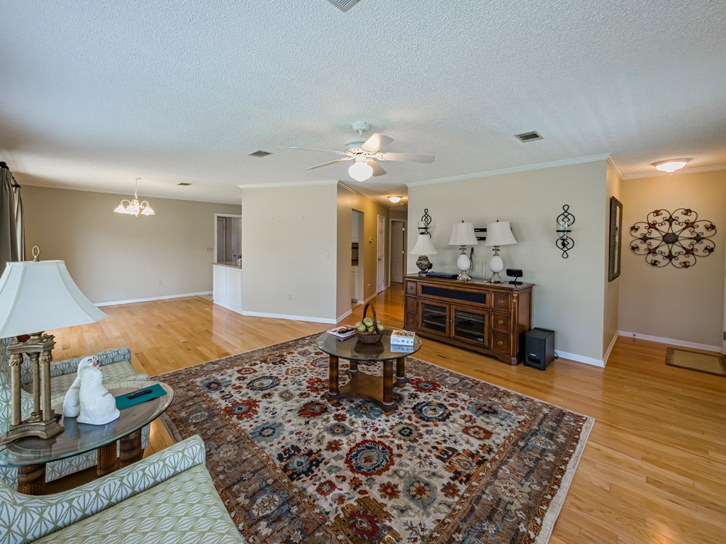 32 Paradise Lake Rd