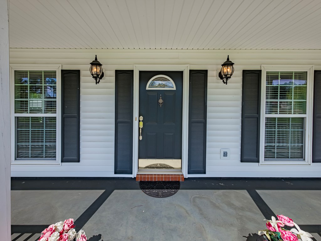 32 Paradise Lake Rd