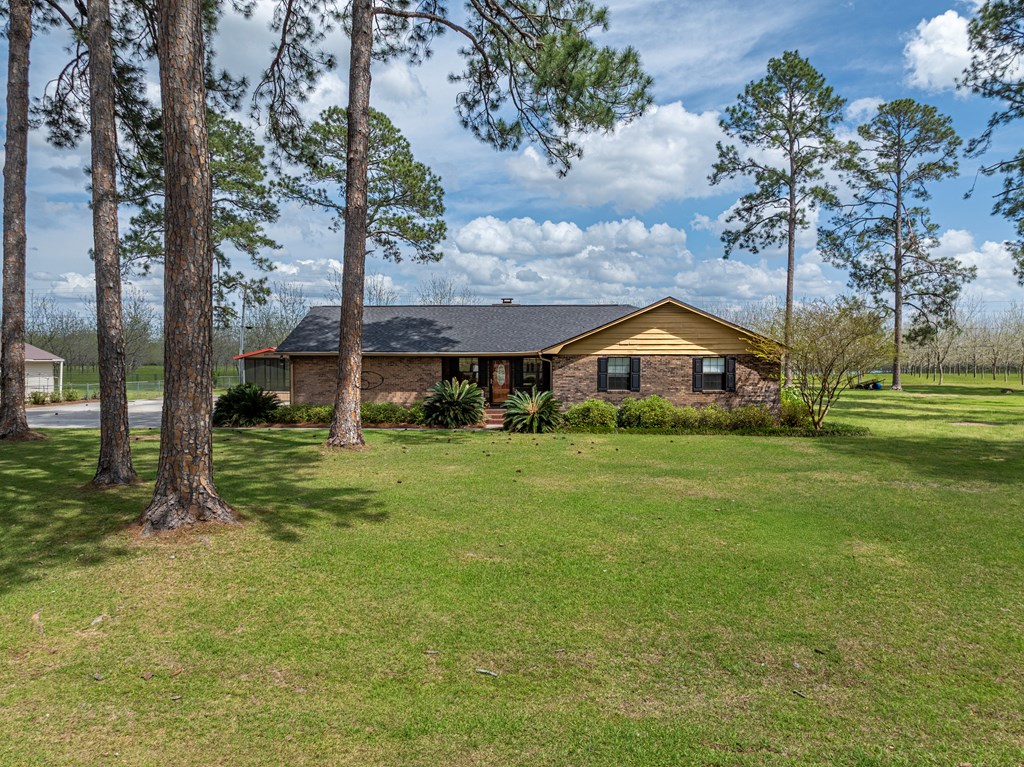 111 Deerwood Circle
