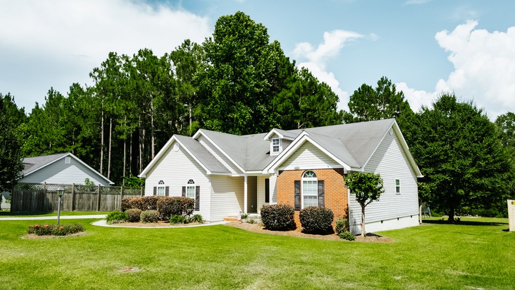 35 Chase Circle