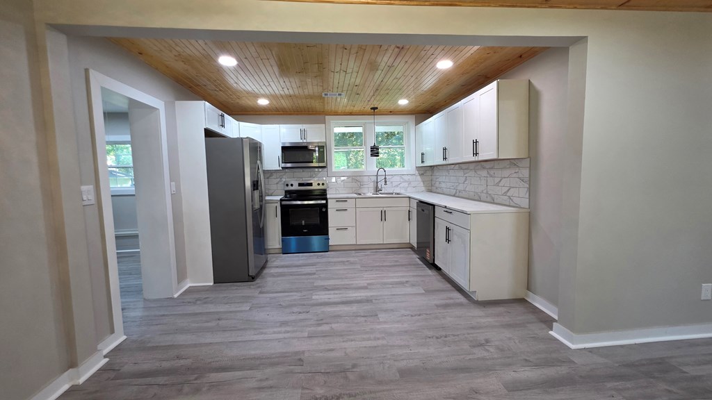 112 Perry House Road