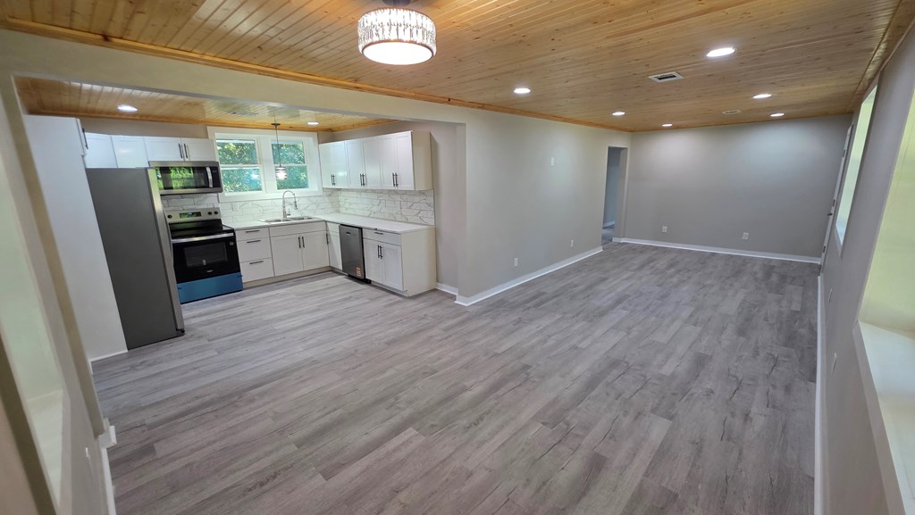 112 Perry House Road