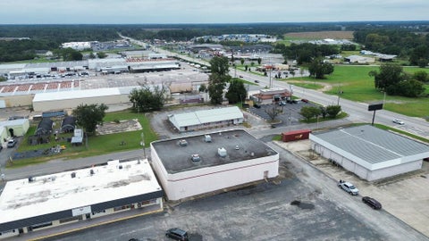 Tiny photo for 184 Ocilla Highway, Fitzgerald, GA 31750 (MLS # 143188)