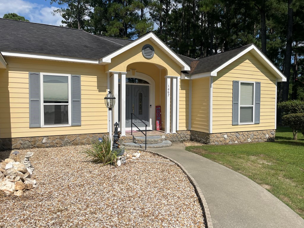 1607 Mallard Lane