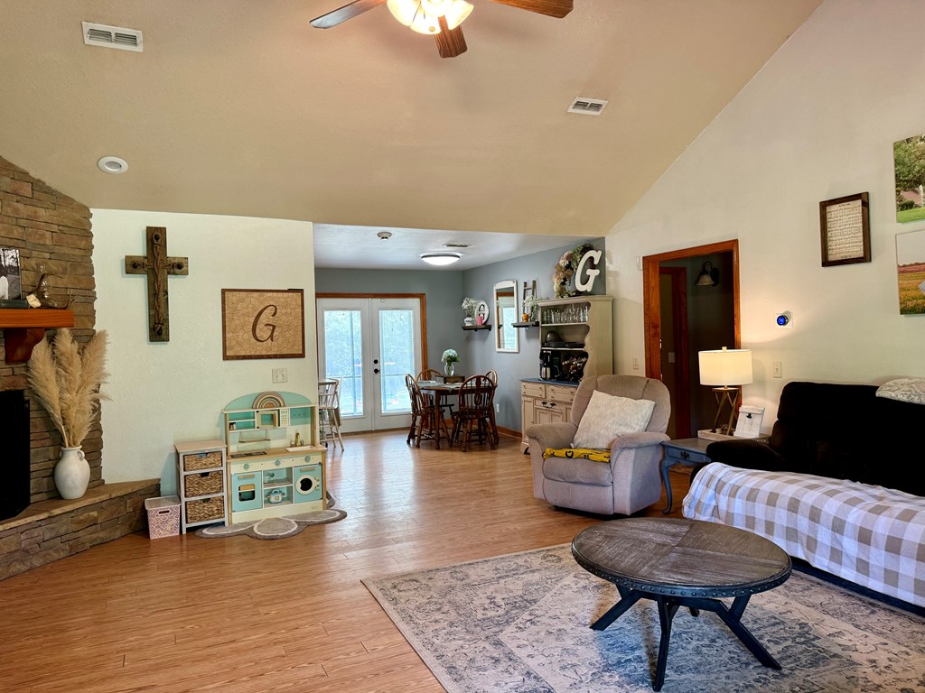 138 Eureka Church Rd