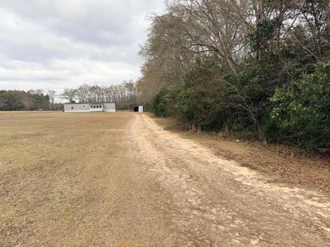 Photo of 405 Westwood Dr, Fitzgerald, GA 31750 (MLS # 141375)