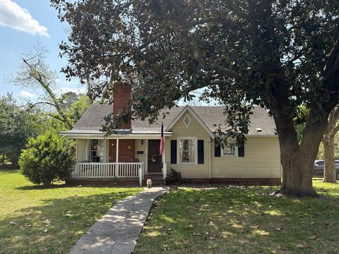 616 W Pine Fitzgerald GA 31750