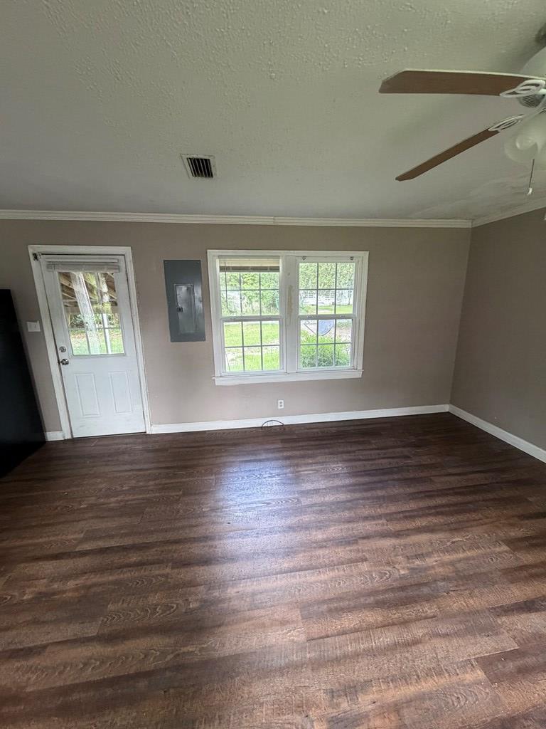 1706 N Lee