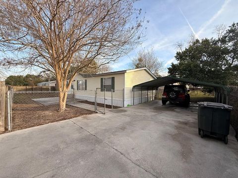 121 Thompson Street Fitzgerald GA 31750