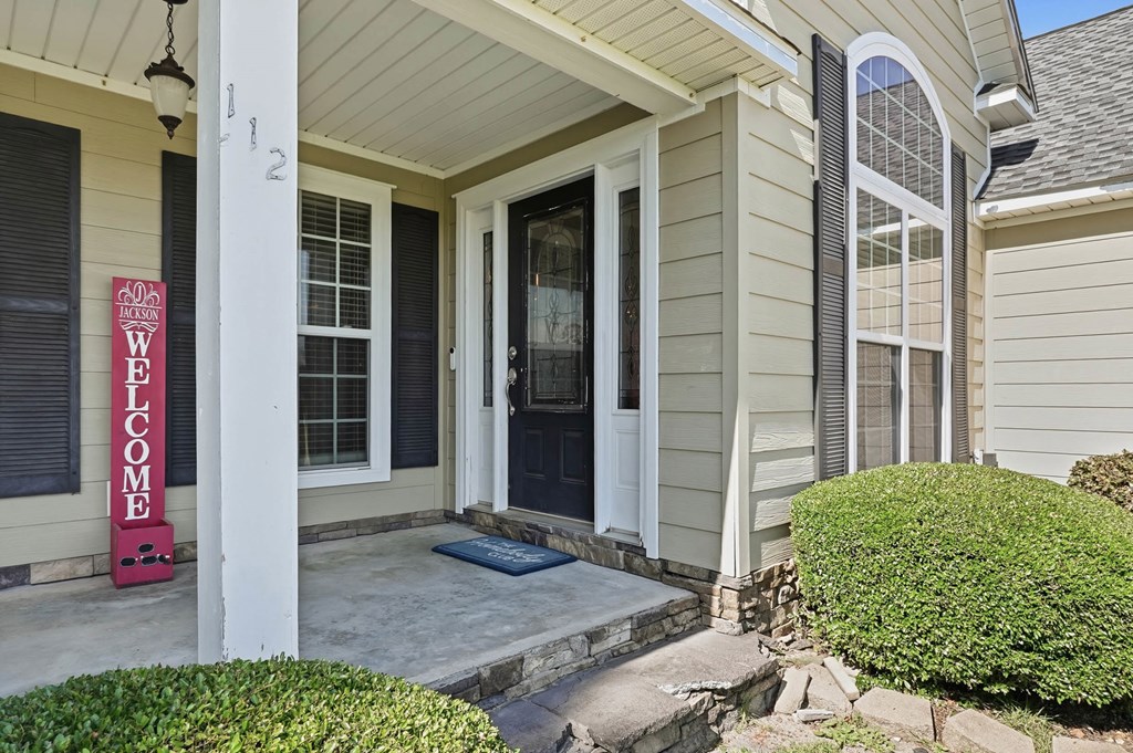 112 Manor Drive