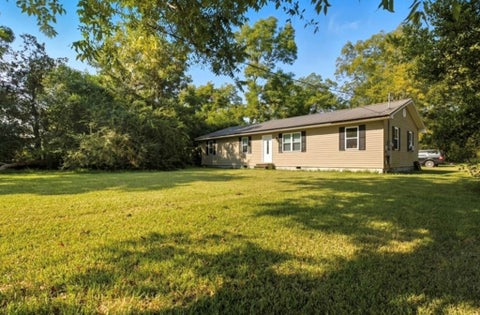Tiny photo for 395 Harris Street, Enigma, GA 31749 (MLS # 142715)