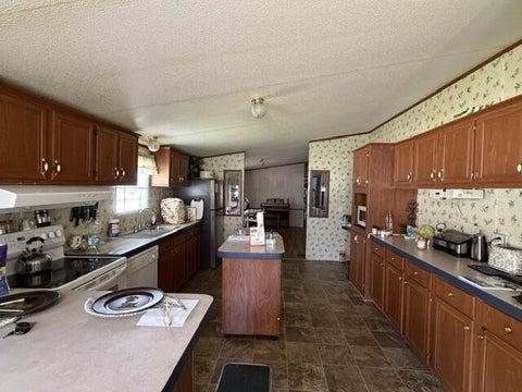 Tiny photo for 186 Justice Ave, Fitzgerald, GA 31750 (MLS # 143201)