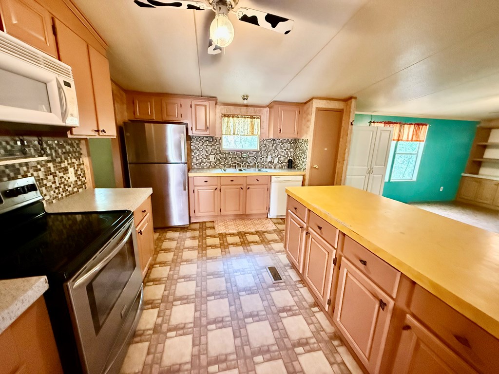 120 Sweetgum Lane