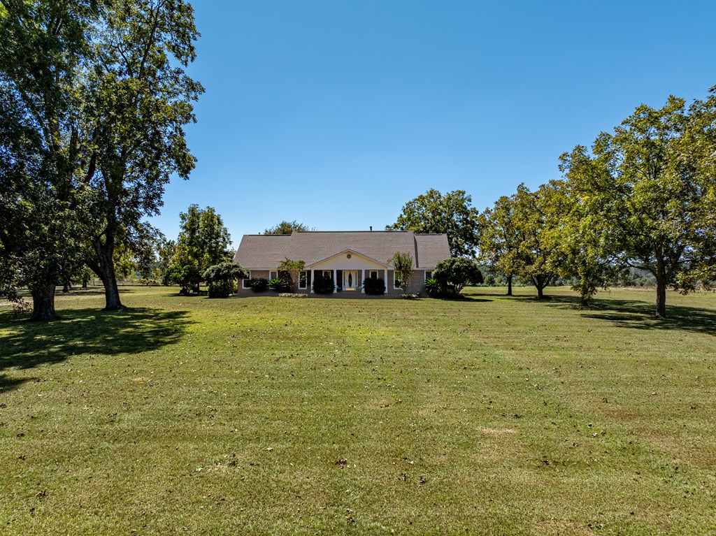1024 Ten Mile Rd