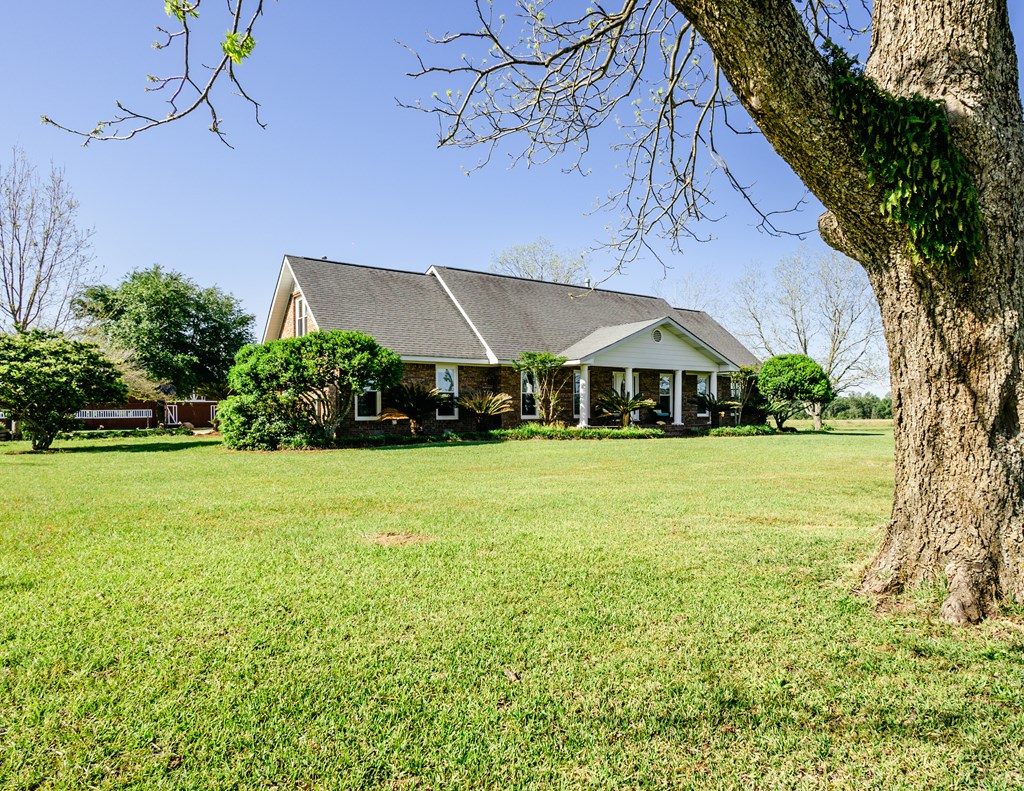 1024 Ten Mile Road
