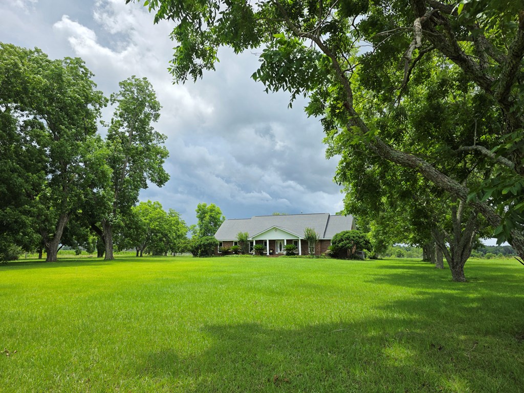 1024 Ten Mile Road