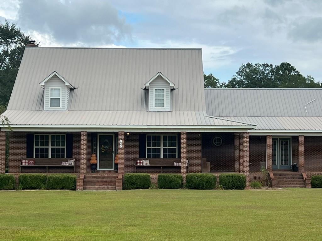 945 W B Parks Rd