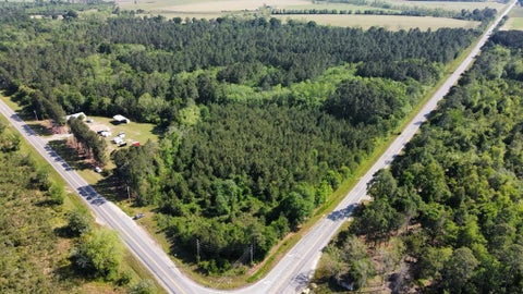 Tiny photo for 0 Irwinville Hwy & Ben Hill Drive, Fitzgerald, GA 31750 (MLS # 141278)